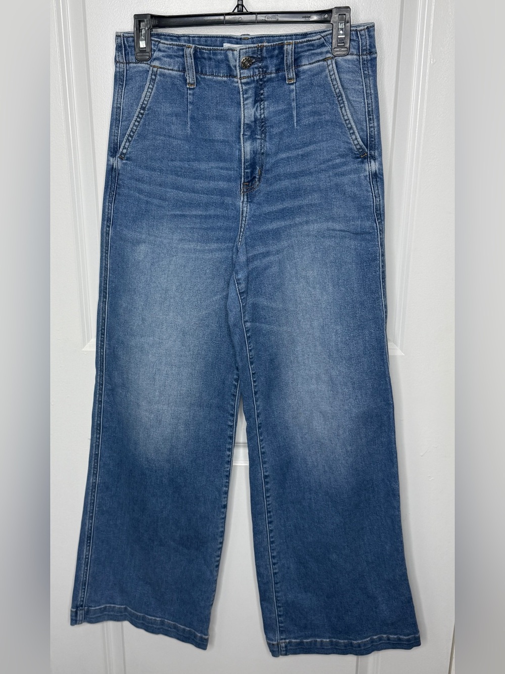 Daze “Far Out” High-Rise Wide Leg Jeans Denim 28” | EUC